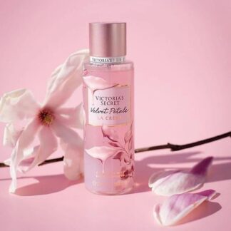 VICTORIA'S SECRET VELVET PETALS LA CREME